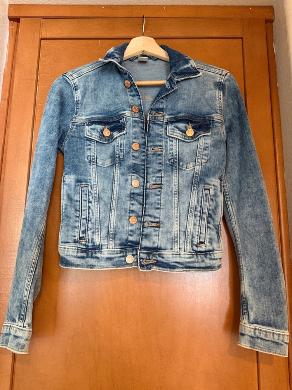 H&M Classic Blue Denim Jacket - Women's XS